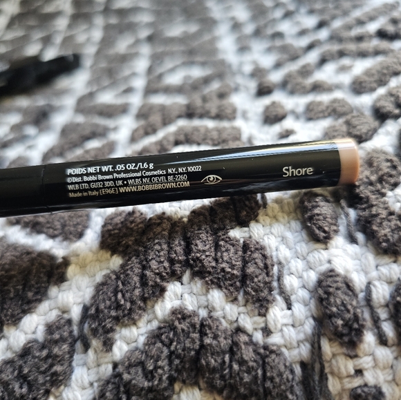 Bobbi Brown Long-Wear Cream Shadow Stick- Shore (Matte) - 05 oz./1.6 g - Picture 16 of 16
